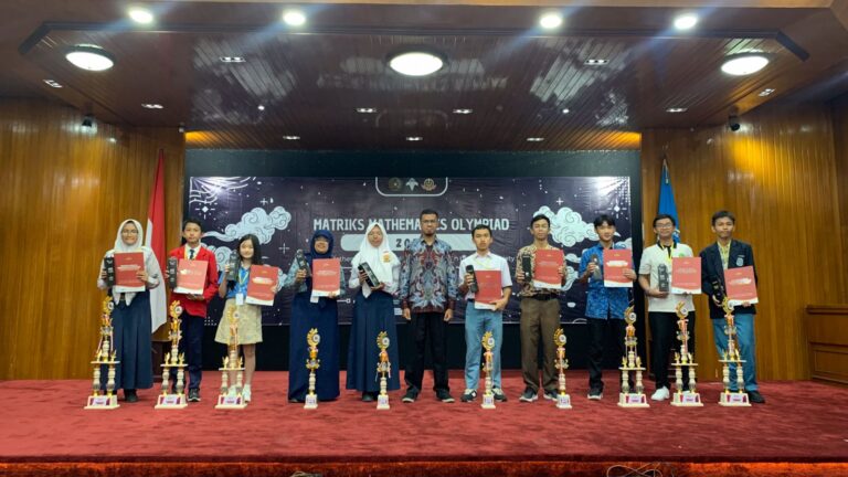 Kegiatan Matriks Mathematics Olympiad (MMO) 2024 oleh HMPS Matriks di Universitas Muhammadiyah Malang